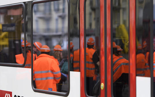 Fahrleitungsstörung: Der Bahnverkehr ist zwischen Rotkreuz und Cham auf der Linie Luzern - Zug unterbrochen. (Archivbild)