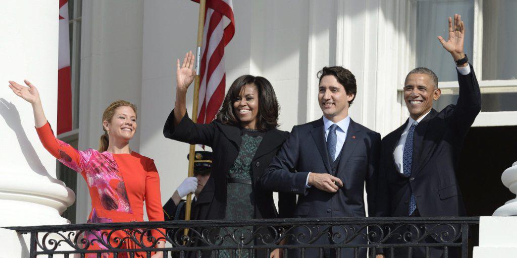 Historisches Treffen nach zwei Jahrzehnten Pause. Empfang im Weissen Haus in Washington, von links: Sophie Grégoire Trudeau, US-First Lady Michelle Obama, der kanadische Premier Justin Trudeau und der Gastgeber, US-Präsident Barack Obama.