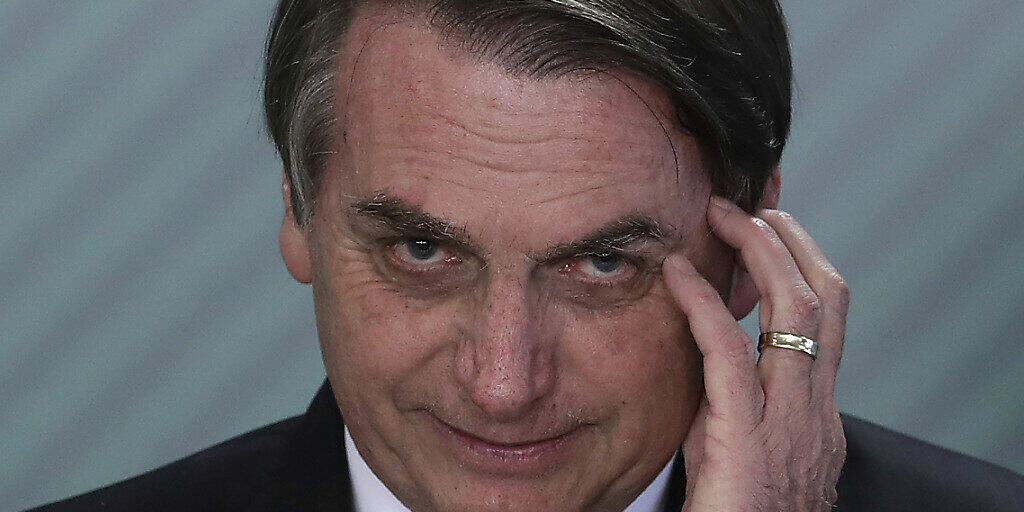 Der brasilianische Präsident Jair Bolsonaro hat sein Veto gegen eine vom Parlament beschlossene Maskenpflicht eingelegt. (Archivbild)