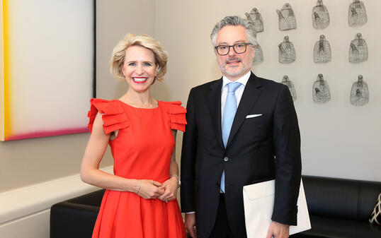 Regierung Aurelia Frick Schweizer Botschafter