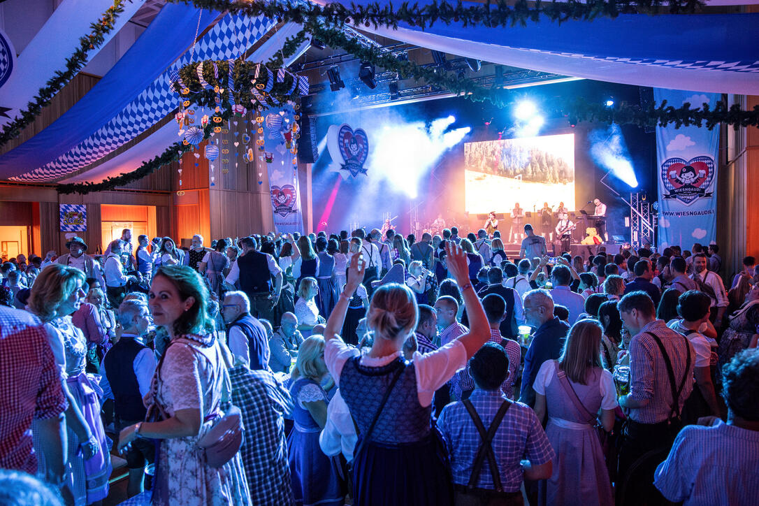 15. Wiesngaudi und 25 Jahre Kuschelbären, Schaan