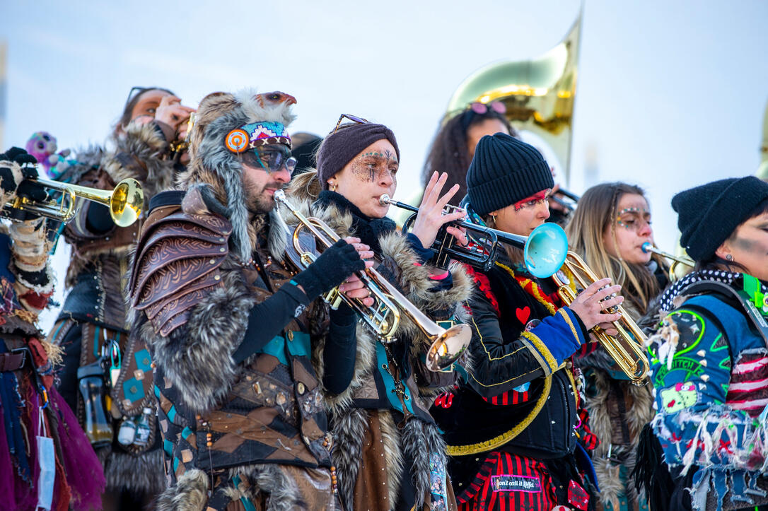 Guggenmusiken spielen in Malbun