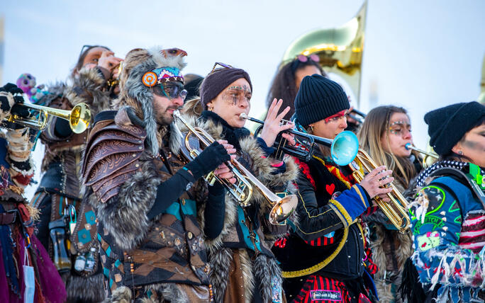 Guggenmusiken spielen in Malbun