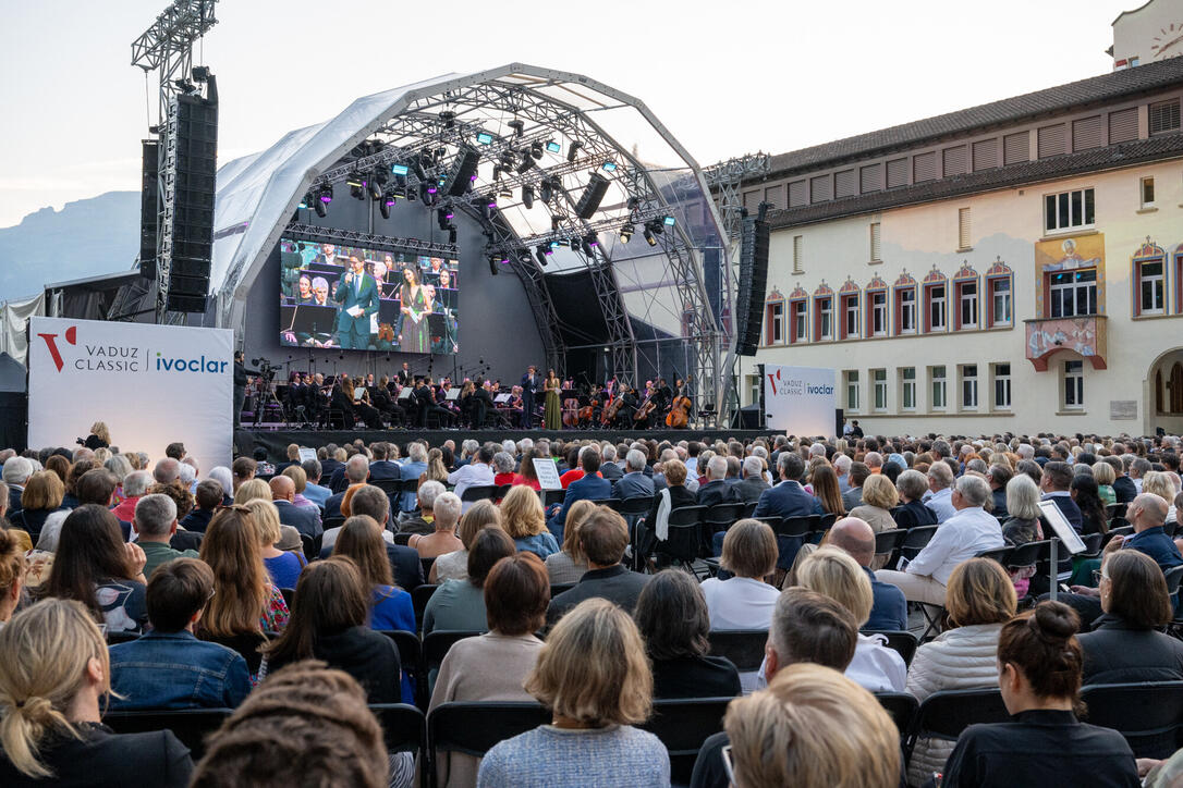 Vaduz Classic mit Nigel Kennedy und Sinfonieorchester Liechtenstein