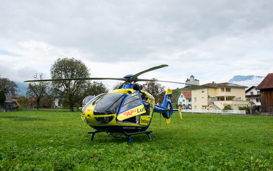 201901019 Reportage - Eine Schicht mit der Ap3 Luftrettung, Balzers