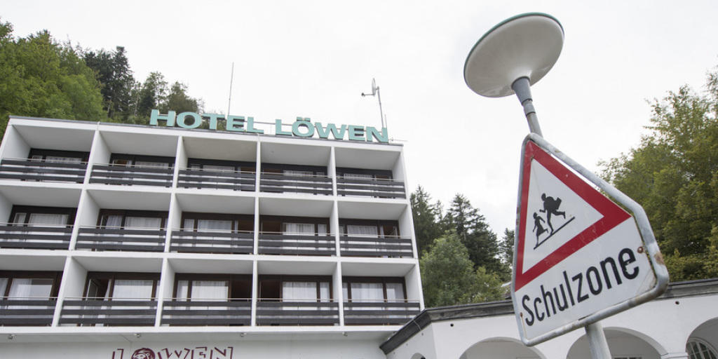 In Seelisberg UR ist die Unterbringung von Asylsuchenden im Hotel Löwen vom Tisch. (Archivbild)