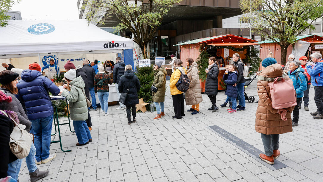 Weihnachtsmarkt, Vaduz, Liechtenstein.