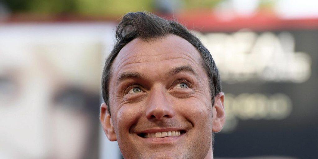 Jude Law hat eine neue Rolle ergattert: In der Fortsetzung des Films "Fantastic Beasts and Where to Find Them" wird er den jungen Albus Dumbledore spielen. (Archivbild)