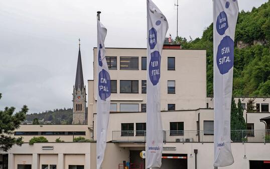 230511 Liechtensteinisches Landesspital Vaduz von Aussen