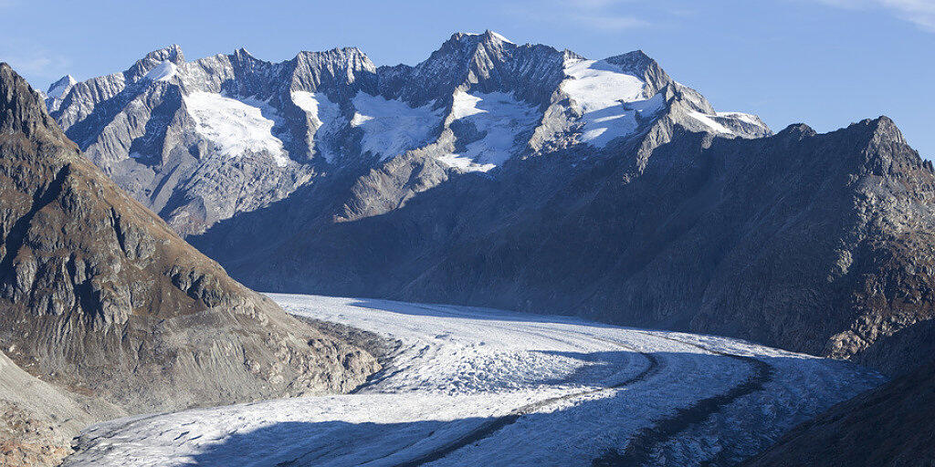 Eine neue Bürgerbewegung will mit einer Initiative die Gletscher in der Schweiz retten. Konkret verlangt sie, die Klimaziele von Paris in der Bundesverfassung zu verankern. (Symbolbild)