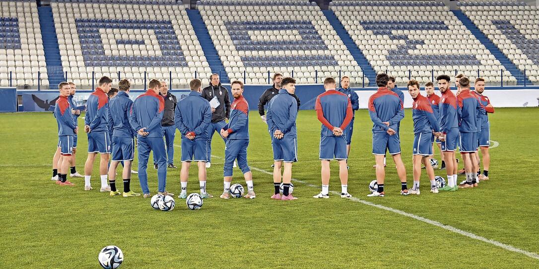 Abschluss-Training im Antonis-Papadopoulus-Stadion in Larnaca. Der Test findet am Dienstag um 18 Uhr statt.