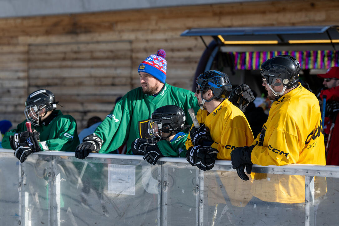 Pond Hockey Turnier in Malbun