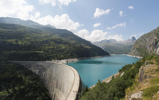 Nach dem Ja zum neuen Energiegesetz werden die Diskussionen weitergehen - beispielsweise was die Stärkung von Wasserkraftwerken betrifft. (Archivbild)