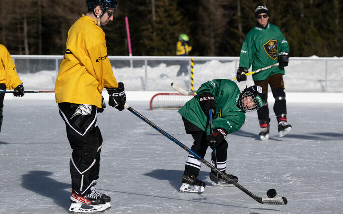 Pond Hockey Turnier in Malbun