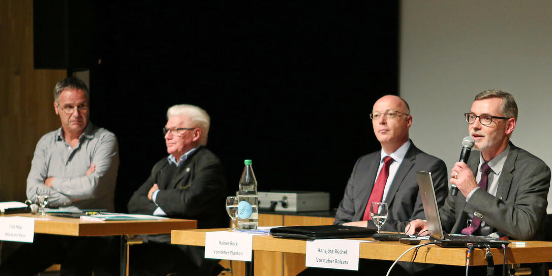 Podiumsdiskussion Hängebrücke Balzers