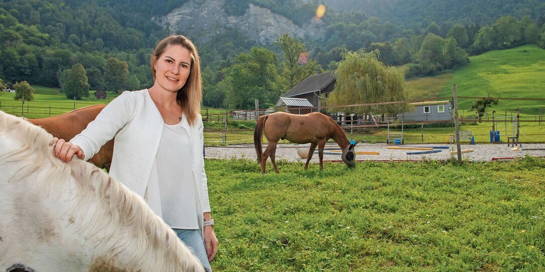 Interview mit Susi Erne und betroffener Mutter: Was würde das Aus der Reittherapie für betroffene Kinder bedeuten? Ausserdem wollen sie eine Unterschriftenaktion starten