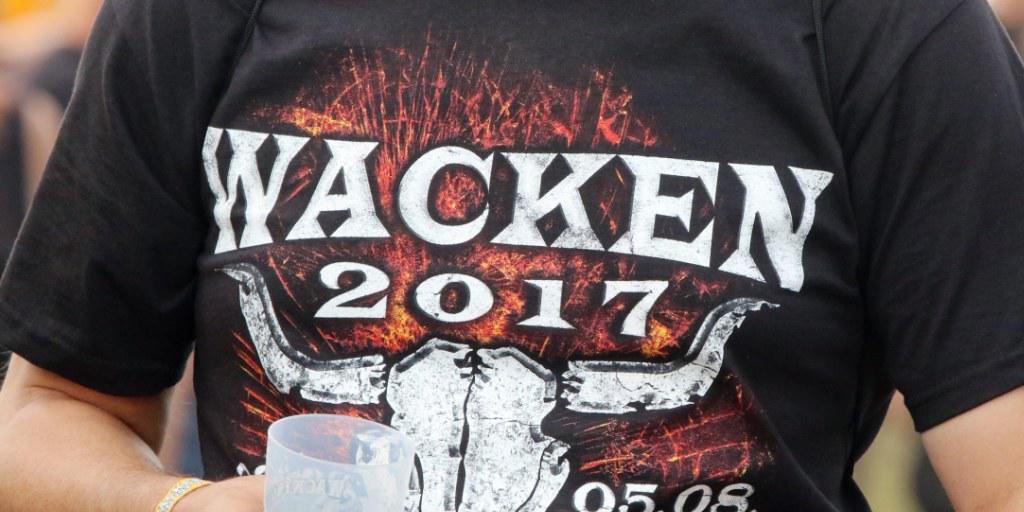 Das Wacken Open Air Heavy Metal Music Festival in Schleswig-Holstein hat begonnen. Fans aus aller Welt - auch aus der Schweiz - pilgern jedes Jahr an den Anlass, der als einer der bedeutendsten seiner Art weltweit gilt.