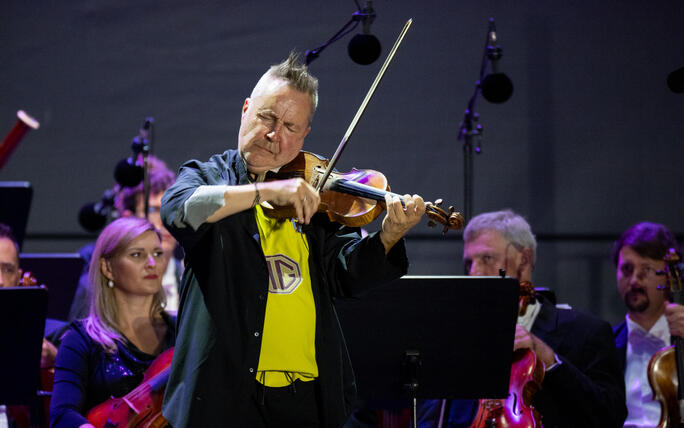 Vaduz Classic mit Nigel Kennedy und Sinfonieorchester Liechtenstein