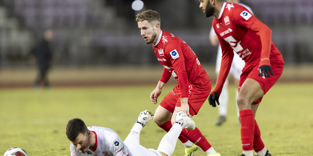 Mischa Eberhard (mitte) kommt zum FC Vaduz.