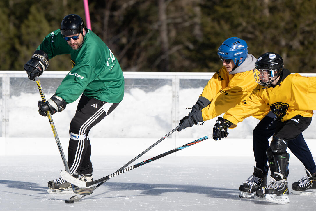 Pond Hockey Turnier in Malbun