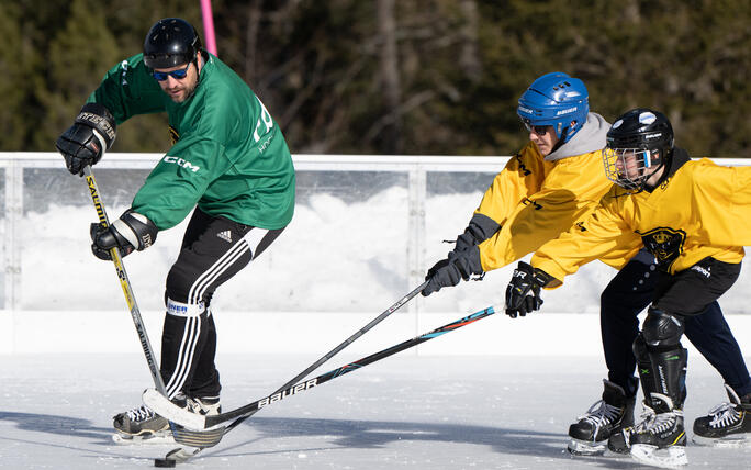 Pond Hockey Turnier in Malbun