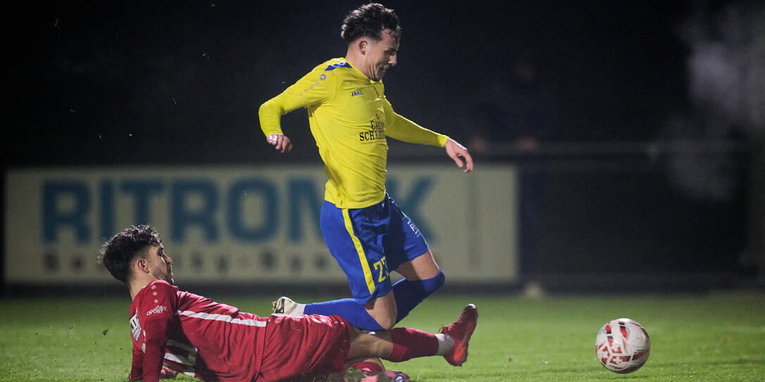 Das gab zu reden. Anstatt Penalty für den FC Balzers wurde Justin Seifert in dieser Situation noch mit Gelb für eine Schwalbe bestraft.