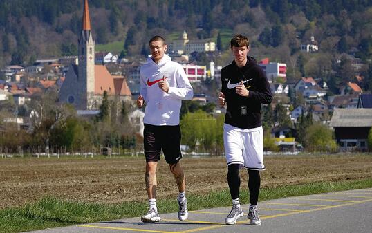 Liechtenstein Sport Fussball Yanik und Noah Frick