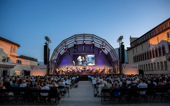 Abschlusskonzert Kevin Griffiths und das Sinfonieorchester Liech