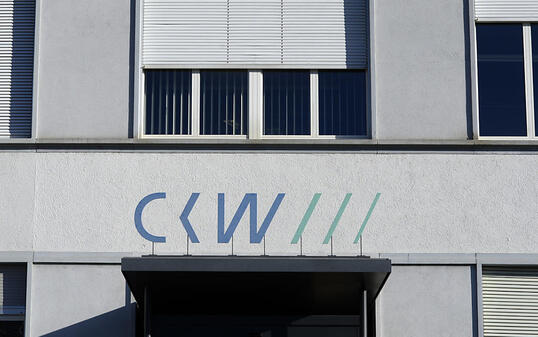 Der Luzerner Energieversorger CKW baut in den nächsten zwei Jahren 42 Stellen im Bereich Netz ab. (Archivbild)