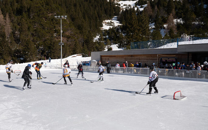 Pond Hockey Turnier in Malbun