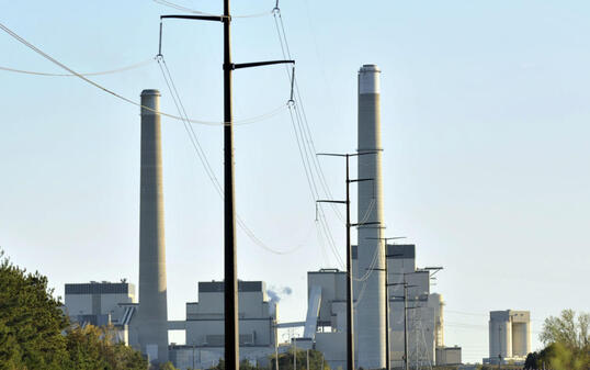 Kraftwerk im US-Bundesstaat Minnesota: Obamas Plan, den CO2-Ausstoss von Kraftwerken zu senken, ist nach einem Gerichtsurteil vorerst suspendiert. (Archivbild)