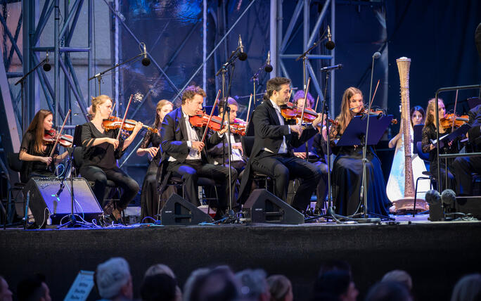 Abschlusskonzert Kevin Griffiths und das Sinfonieorchester Liech