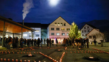 Veranstaltung «Eine Million Sterne» von der Caritas Liechtenstein und der Oberschule Eschen.