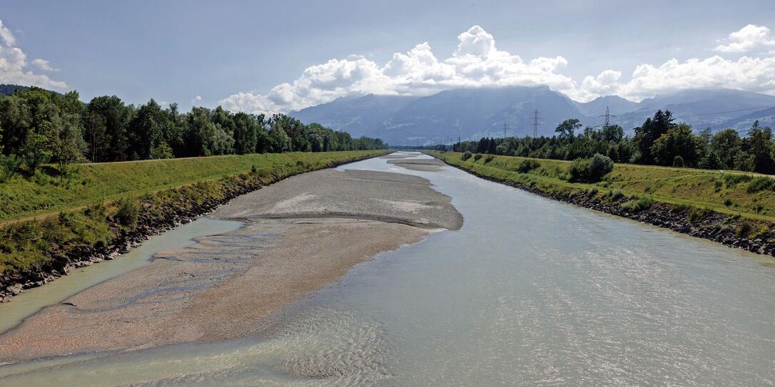 Niedriger Wasserstand im Rhein, Ruggell