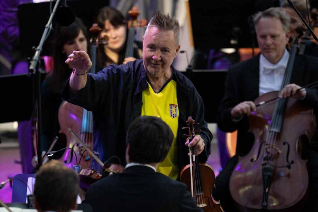 Vaduz Classic mit Nigel Kennedy und Sinfonieorchester Liechtenstein