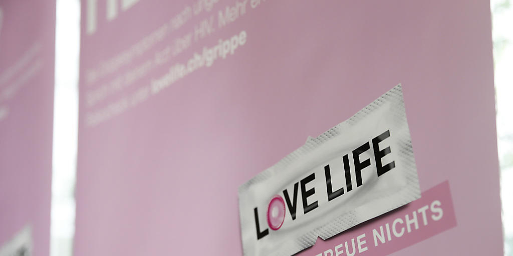 Harmloser Schriftzug - die Beschwerdeführer störten sich an expliziten Darstellungen auf anderen Plakaten. (Archivbild)